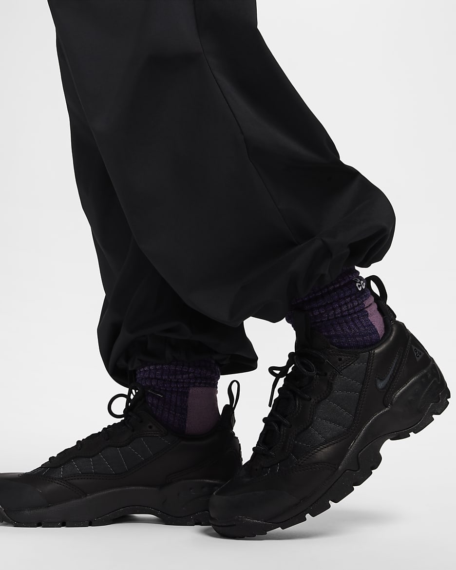 กางเกงขายาว UV เอวสูงผู้หญิง Nike ACG "Activitorium" - ดำ/Anthracite