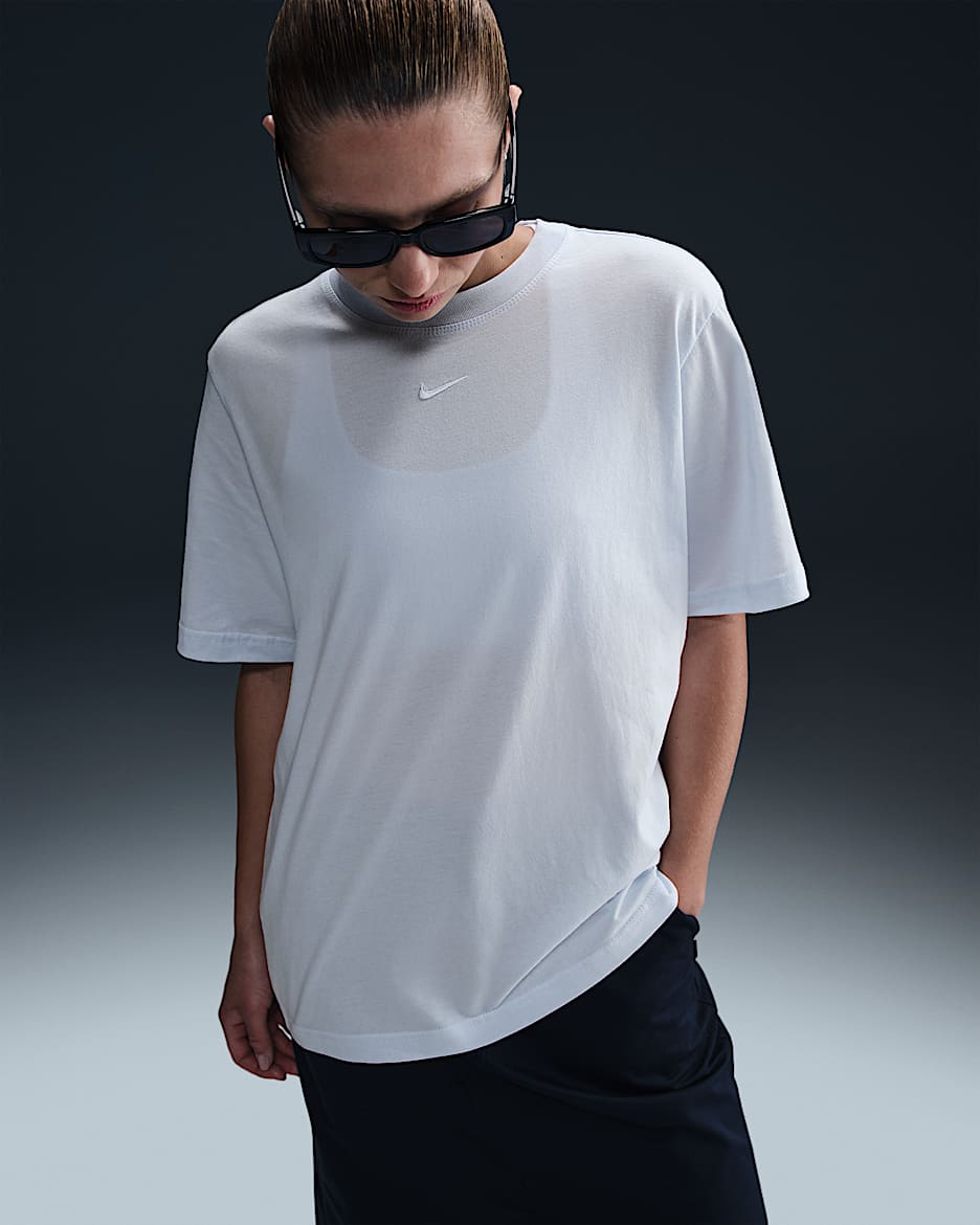 T-shirt damski Nike Sportswear Essential - Blue Tint