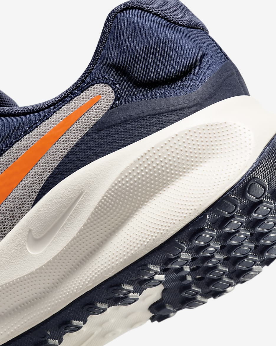 รองเท้าวิ่งโร้ดรันนิ่งผู้ชาย Nike Revolution 7 - Light Iron Ore/Thunder Blue/Sail/Total Orange