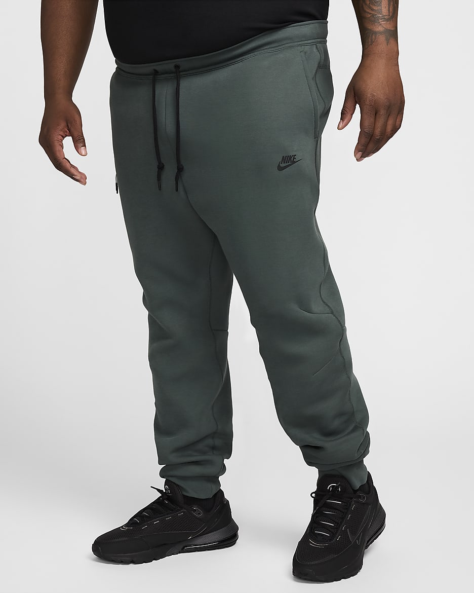 Joggers para hombre Nike Sportswear Tech Fleece - Verde vintage/Negro