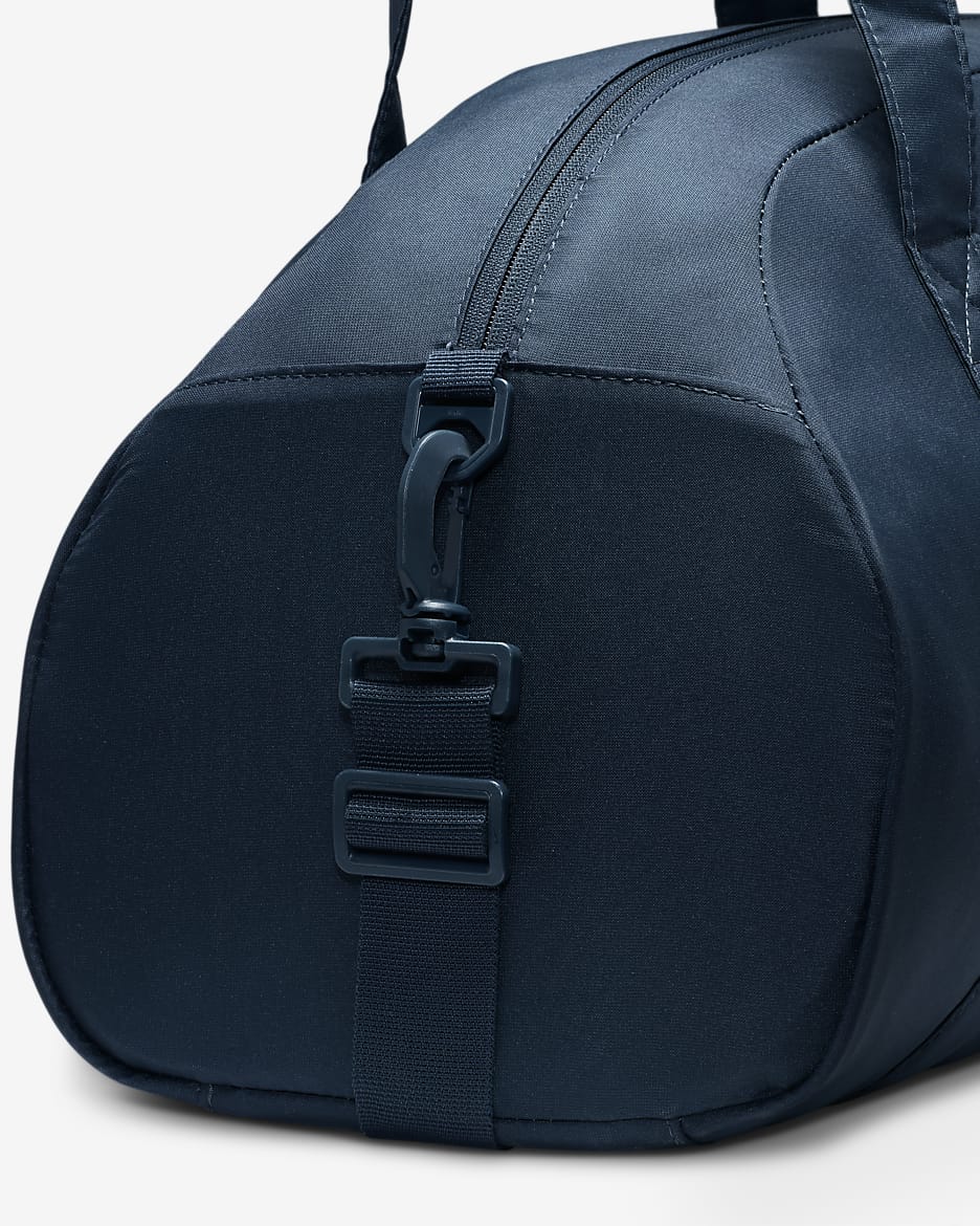 Nike Gym Club Duffel Bag (24L) - Armoury Navy/Armoury Navy/Metallic Silver