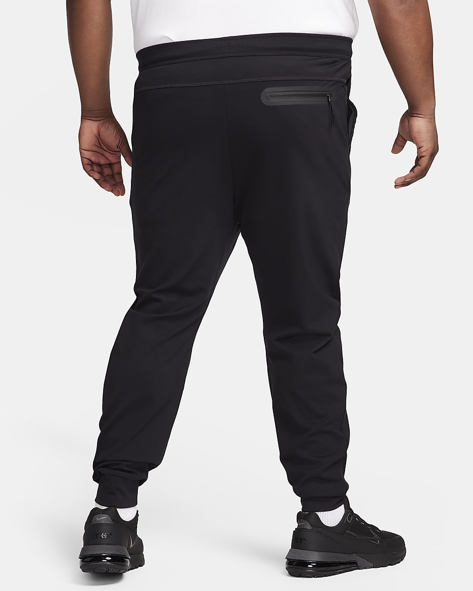 lightweight joggers nike