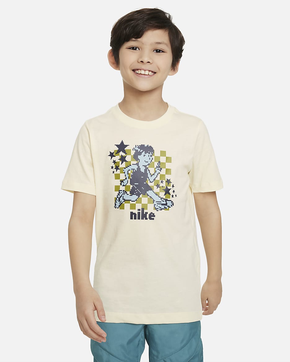 Nike Sportswear Older Kids' (Boys') T-Shirt - Coconut Milk