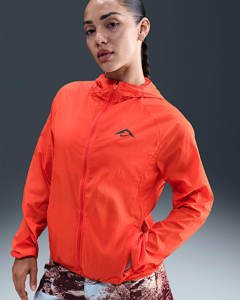 Nike Trail Women's Repel Running Jacket - Picante Red/Pearl White/Black