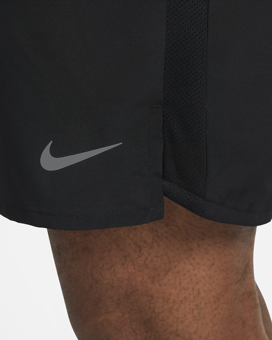 Short de running 2-en-1 18 cm Dri-FIT Nike Challenger pour homme - Noir/Noir/Noir