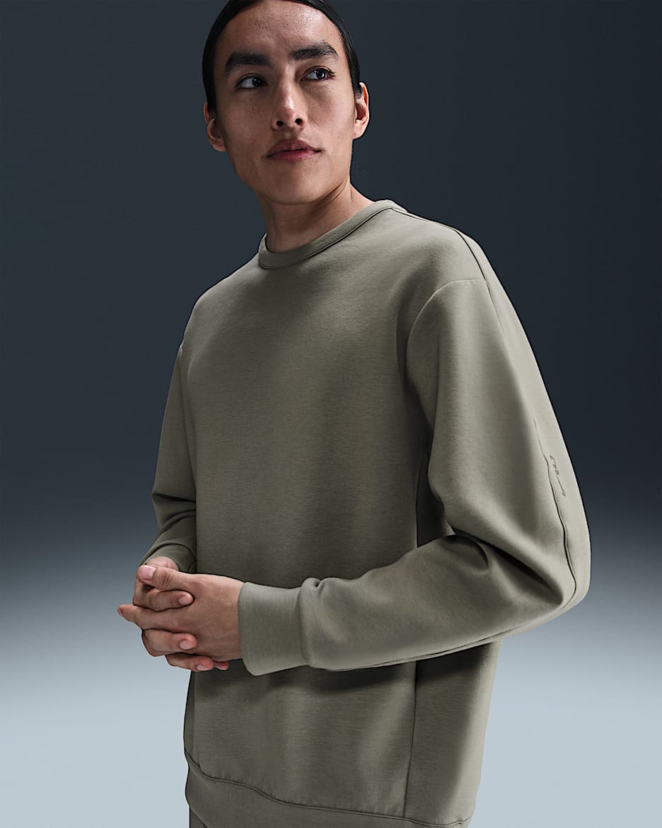 Nike 24.7 ImpossiblySoft Men's Dri-FIT Crew - Light Army/Steel Green