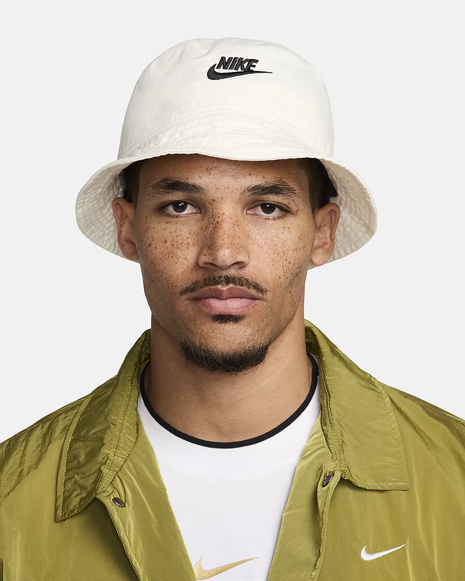 Καπέλο bucket με ξεθωριασμένη όψη Futura Nike Apex - Sail/Μαύρο