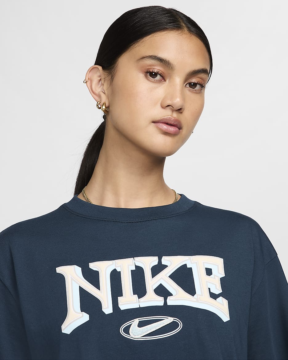 Nike Sportswear Women's Loose Short-Sleeve Cropped T-Shirt - Armoury Navy