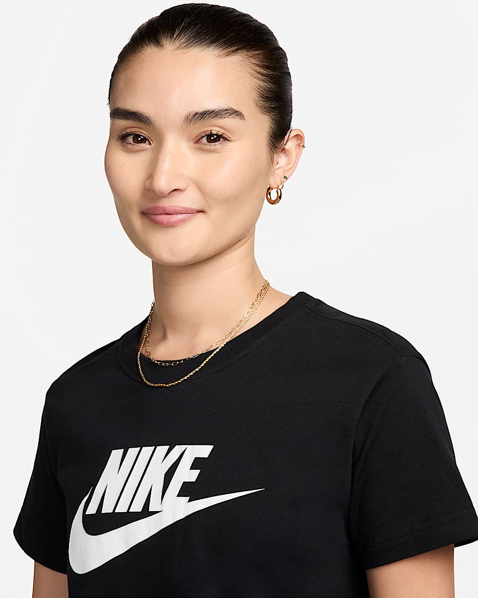 Nike Sportswear Essential Women
