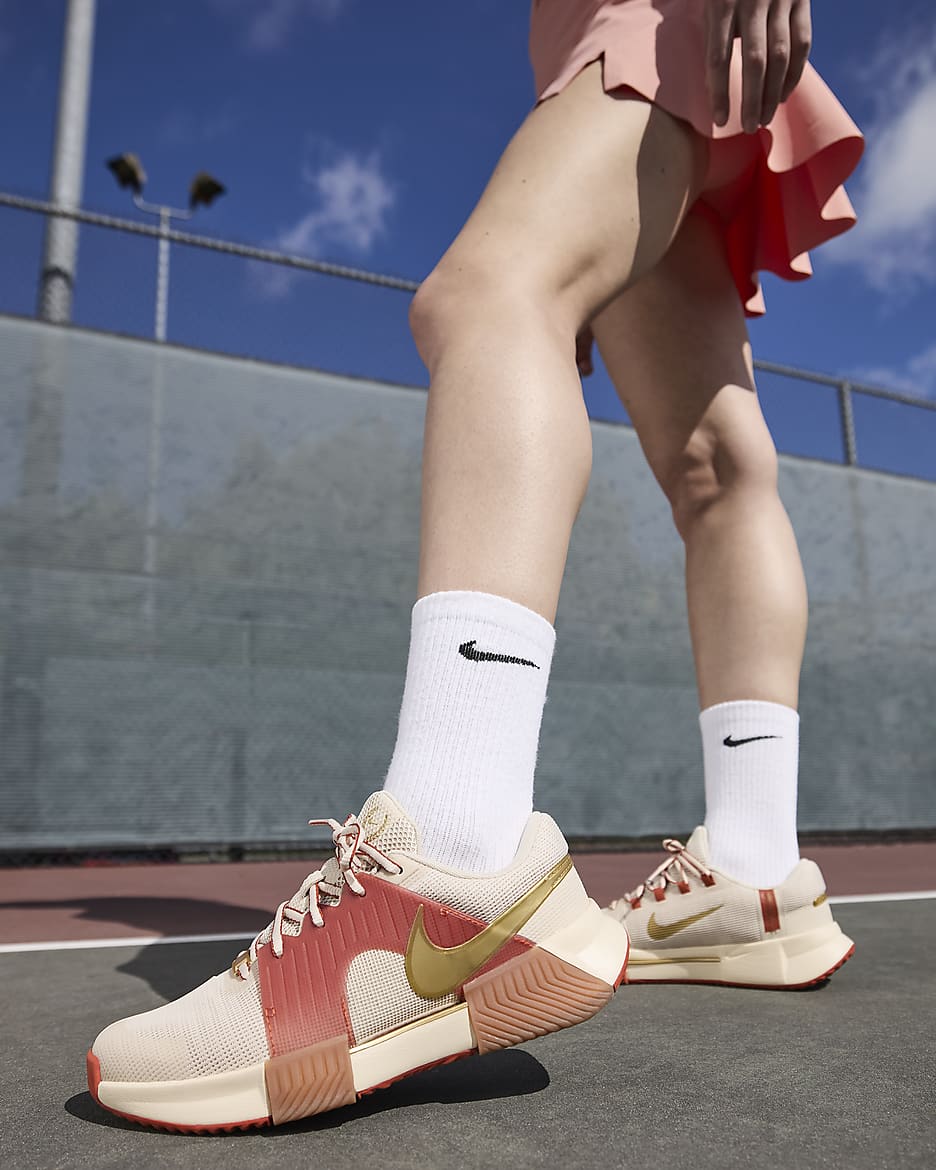 Nike GP Challenge 1 Premium Women's Clay Court Tennis Shoes - Sand Drift/Rust Factor/Gum Medium Brown/Metallic Gold