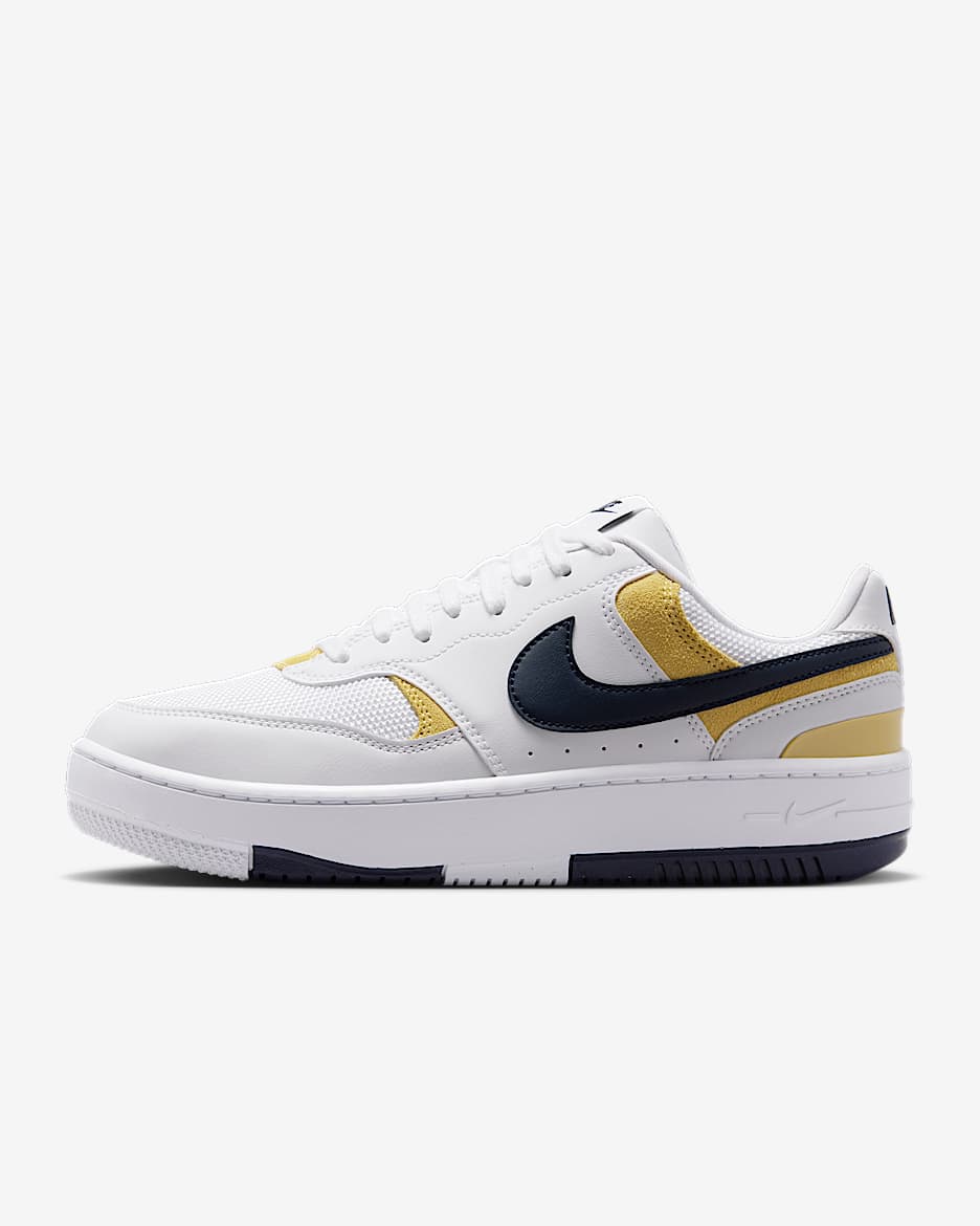 Tenis para mujer Nike Gamma Force - Blanco/Perla suave/Oro Saturno/Obsidiana