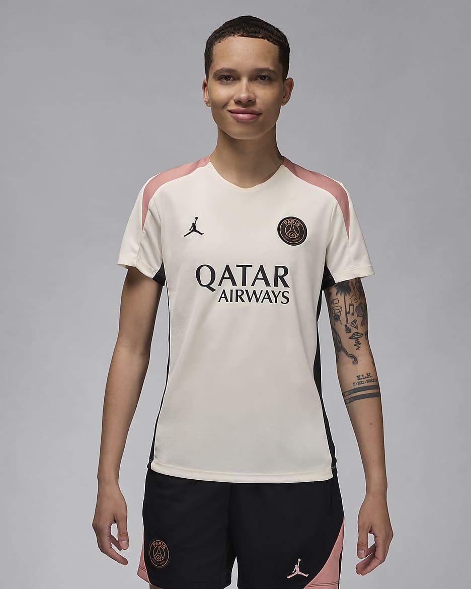 Damska koszulka piłkarska z krótkim rękawem Jordan Dri-FIT Paris Saint-Germain Strike (wersja trzecia) - Pale Ivory/Czerń/Rust Pink/Czerń