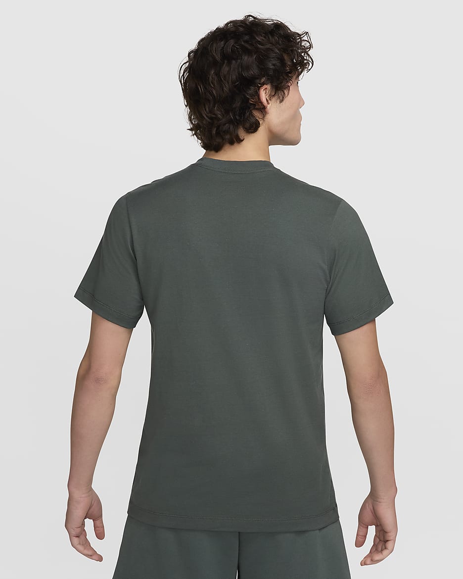 Nike Men's Fitness T-Shirt - Vintage Green