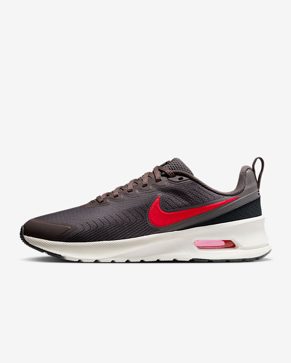 Tenis para hombre Nike Air Max Nuaxis - Cueva/Peltre liso/Gris humo oscuro/Carmesí brillante