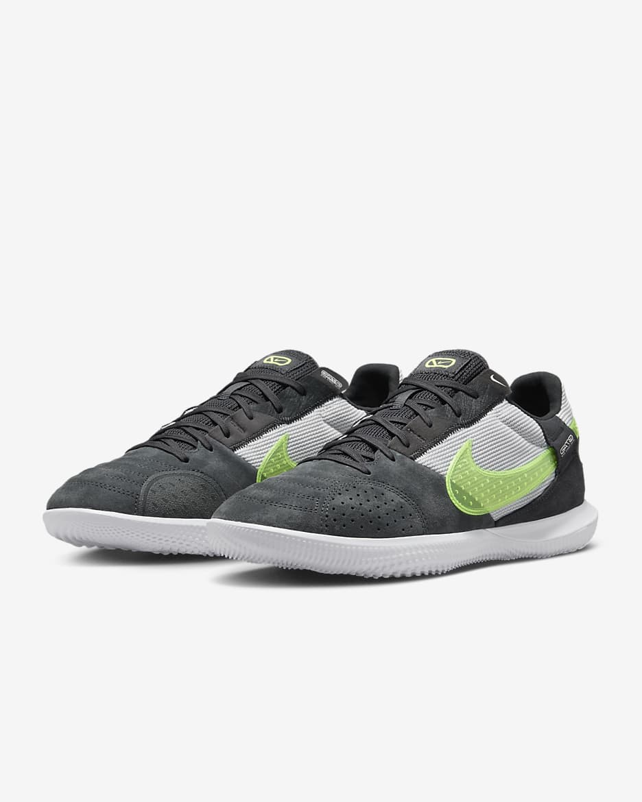 Chaussure de foot basse Nike Streetgato - Noir/Volt