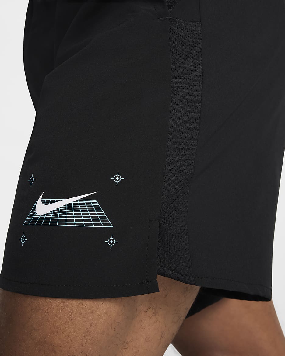 Nike Challenger herenshorts met binnenbroek (18 cm) - Zwart