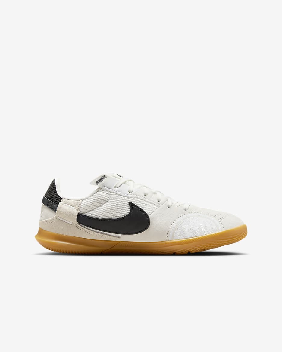 Nike Jr. Streetgato-fodboldstøvler (low-top) til små/større børn - Summit White/Night Forest