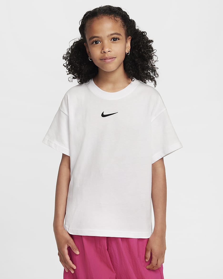 Nike Sportswear Essential Older Kids' (Girls') T-Shirt - White