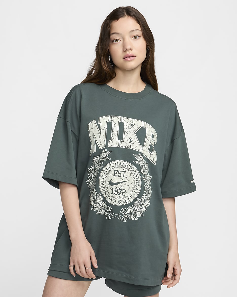 Nike Sportswear Essential Women's Oversized T-Shirt - Vintage Green/Sea Glass