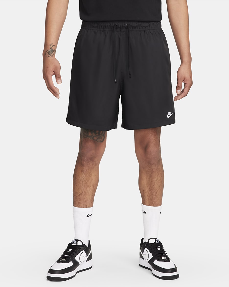 Shorts Flow in tessuto Nike Club – Uomo - Nero/Bianco