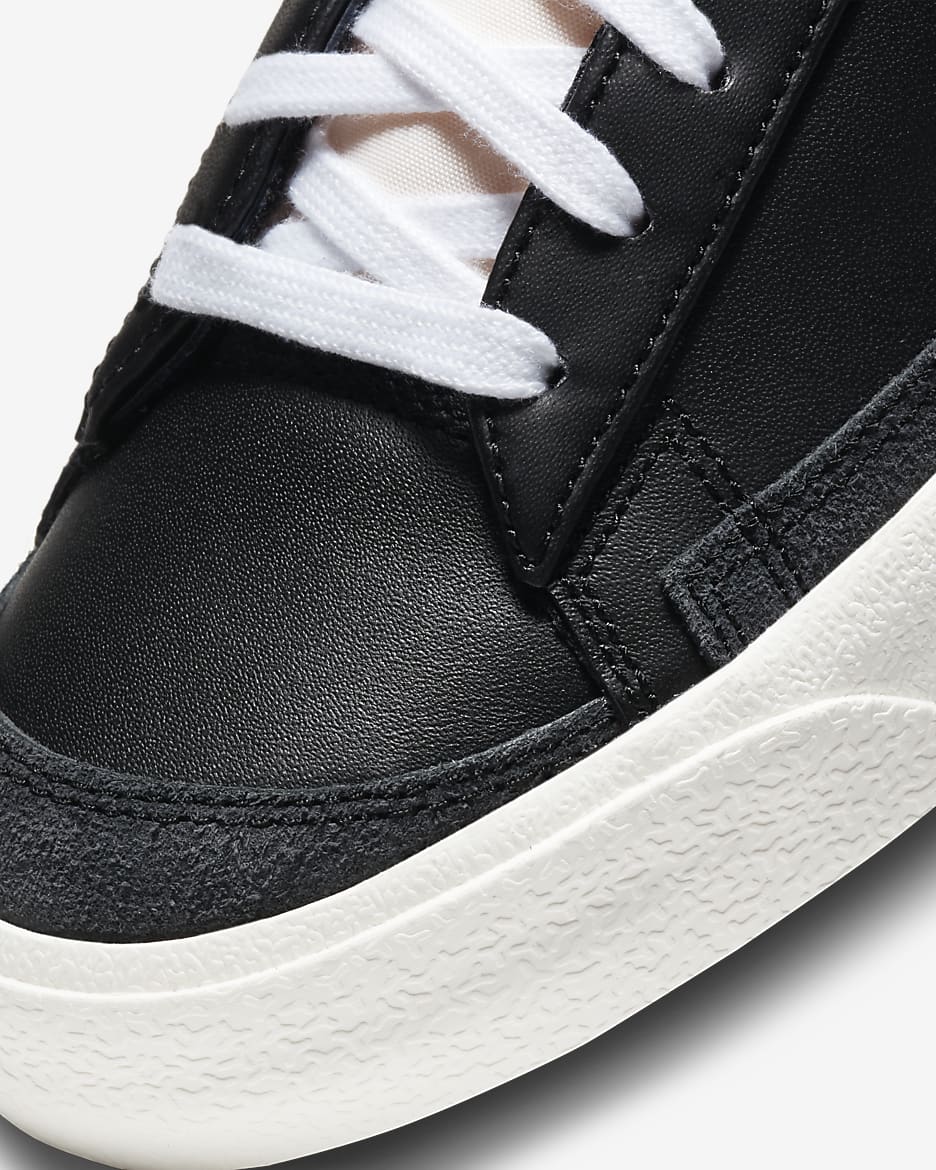 Nike Blazer Low '77 Vintage Men's Shoes - Black/Sail/Black/White