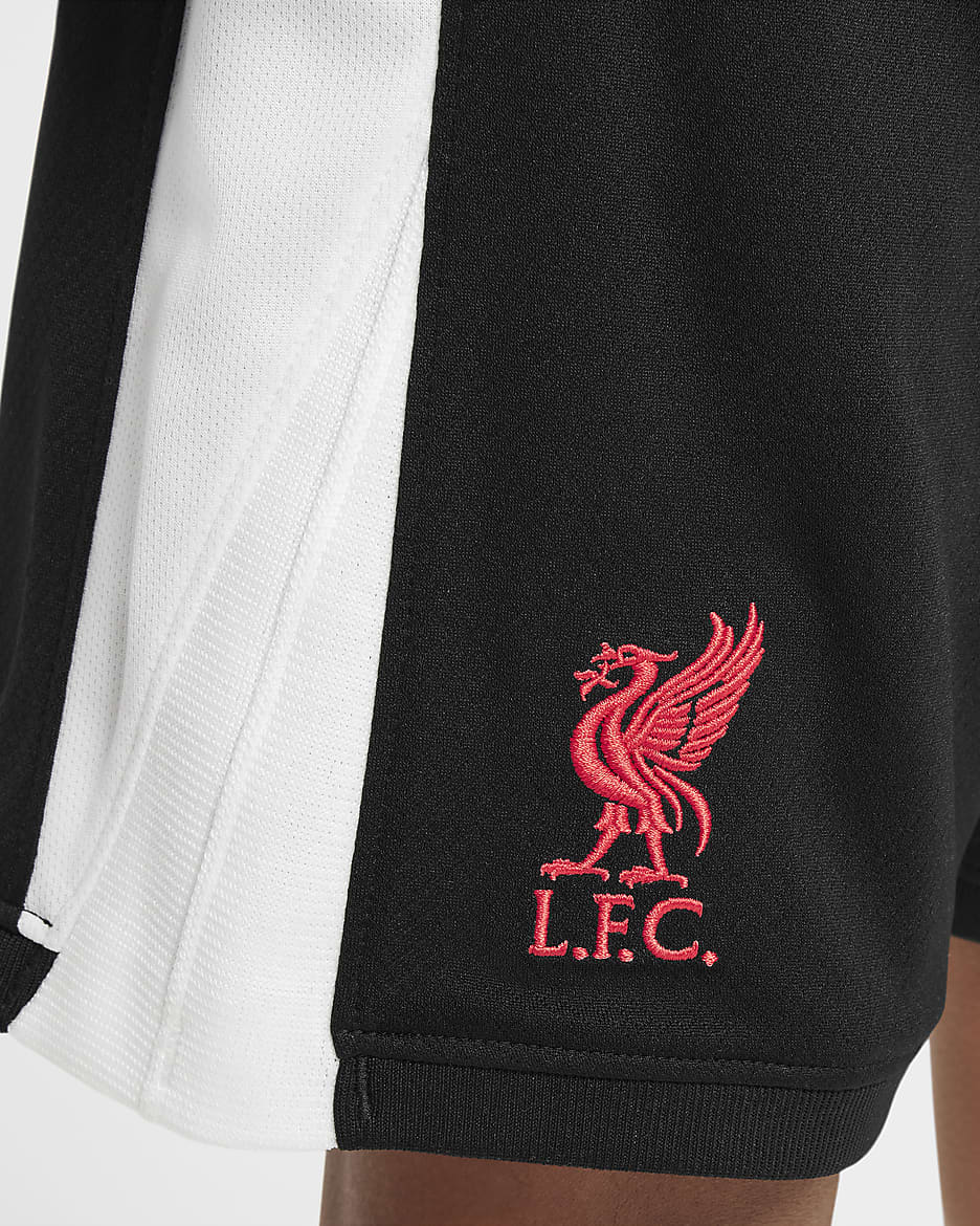 FC Liverpool 2024/25 Stadium Third dreiteiliges Nike Football Replika-Set (jüngere Kinder) - Weiß/Pure Platinum/Schwarz/Global Red