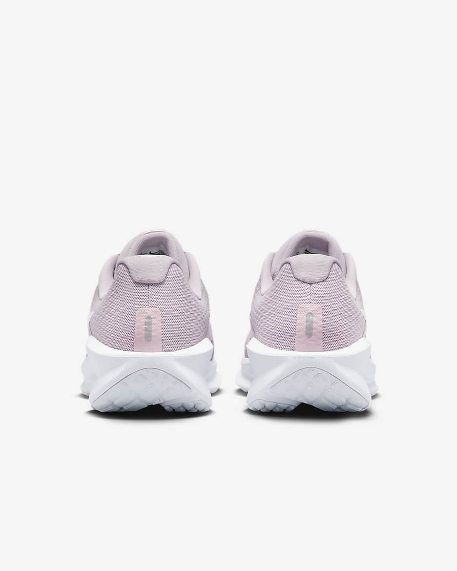 Nike Downshifter 13 hardloopschoenen voor dames (straat) - Platinum Violet/Photon Dust/Wit