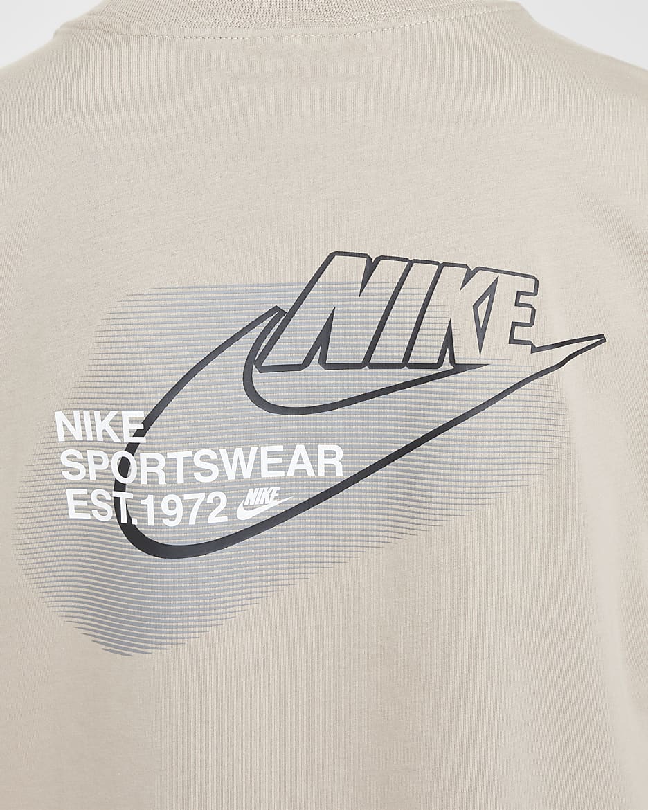 Nike Sportswear Standard Issue Older Kids' (Boys') Graphic T-Shirt - Khaki