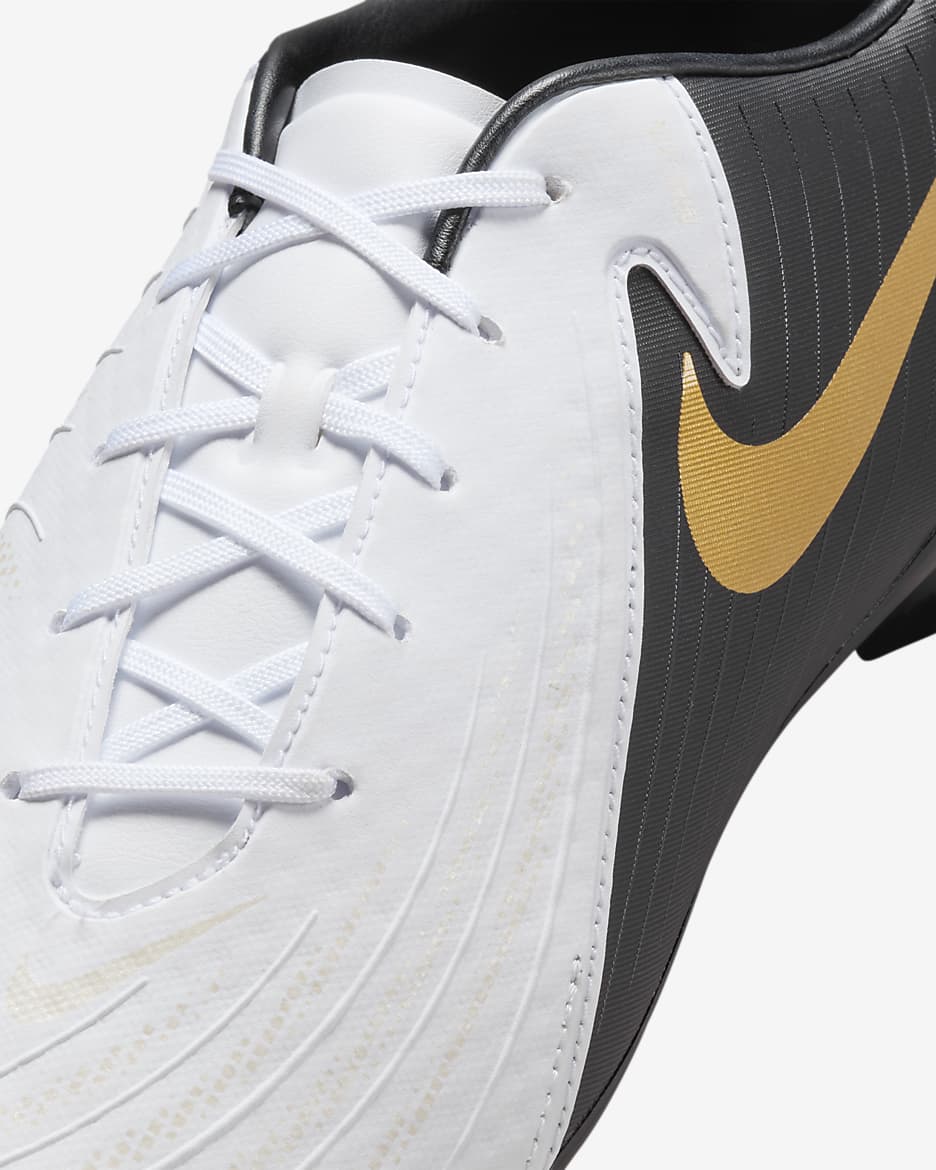 Chuteiras de futebol de perfil baixo MG Nike Phantom GX 2 Academy - Branco/Dourado Coin metalizado/Preto