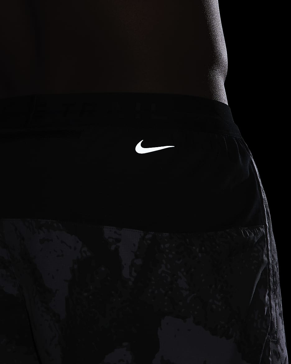 Short de running Dri-FIT avec sous-short intégré 18 cm Nike Trail Stride pour homme - Iron Grey/Noir/Summit White