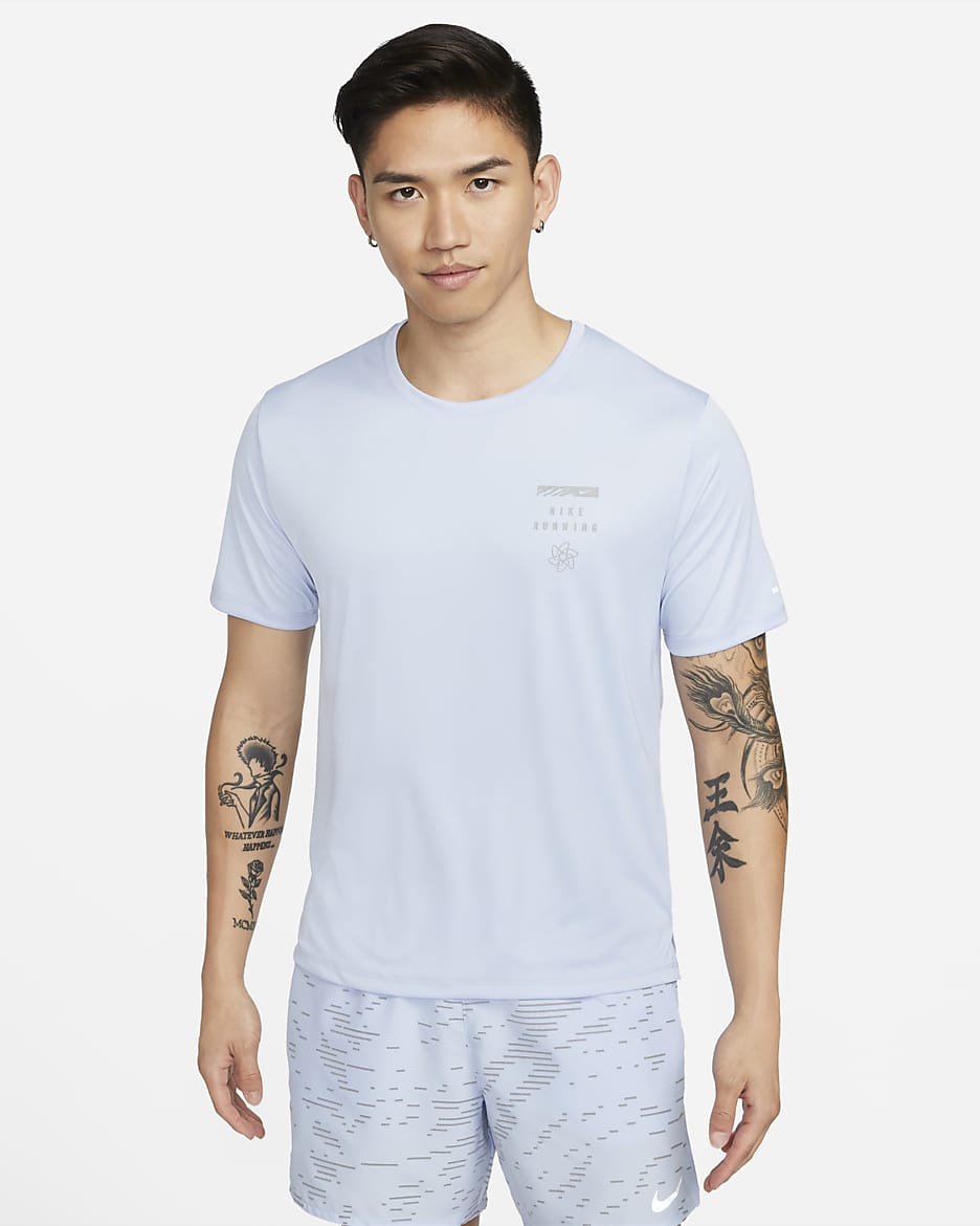 Nike Dri-FIT UV Run Division Miler Men's Graphic Short-Sleeve Top - Light Marine