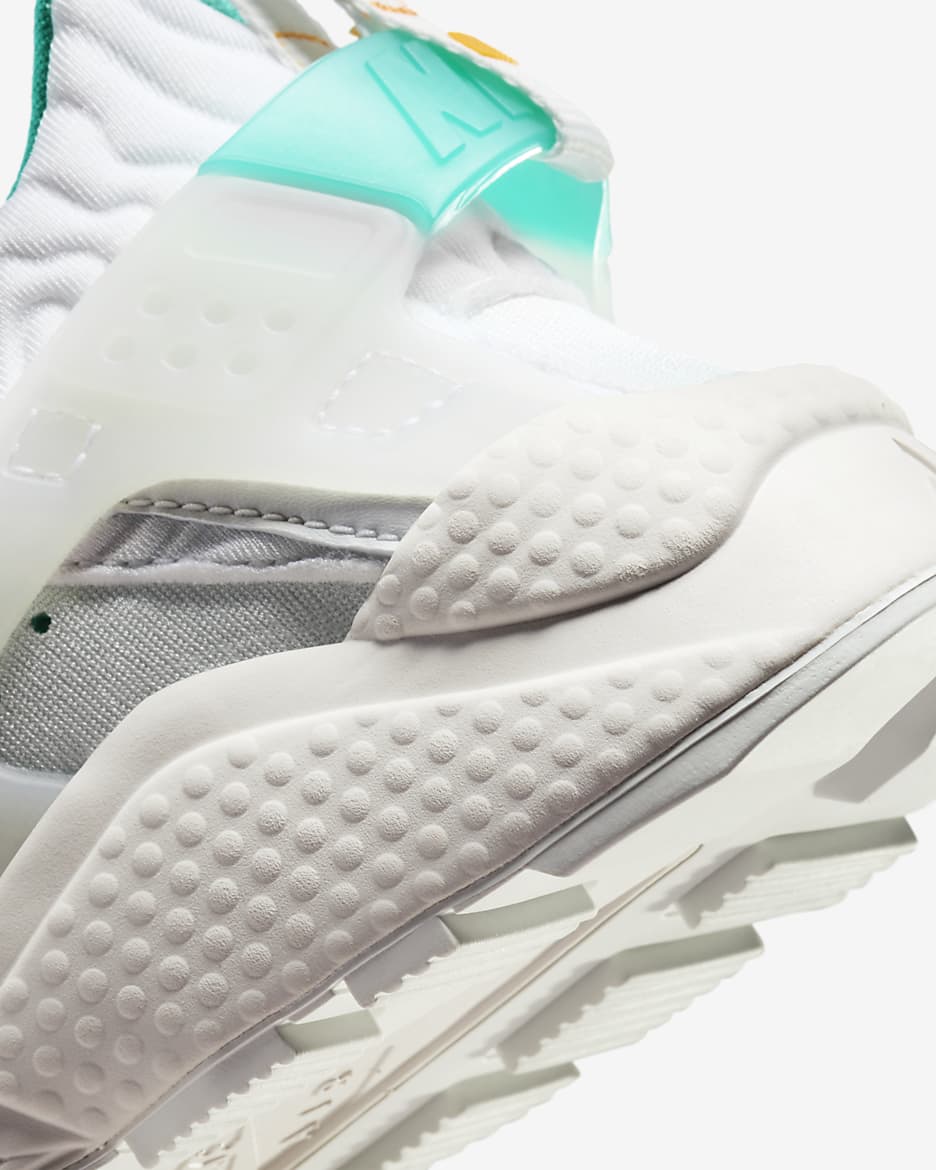 Nike Air Huarache x Serena Williams Design Crew Shoes - White/Sundial/Clear Jade