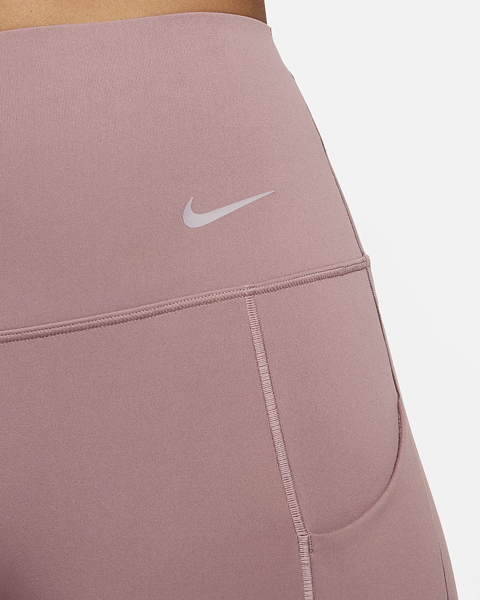 Leggings de 7/8 de tiro alto y sujeción media con bolsillos para mujer Nike Universa - Malva humeante/Negro