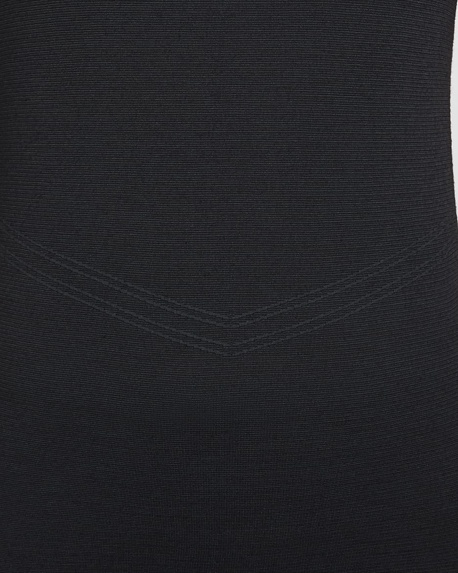 Nike Swift Dri-FIT Wool-løbetanktop til kvinder - sort