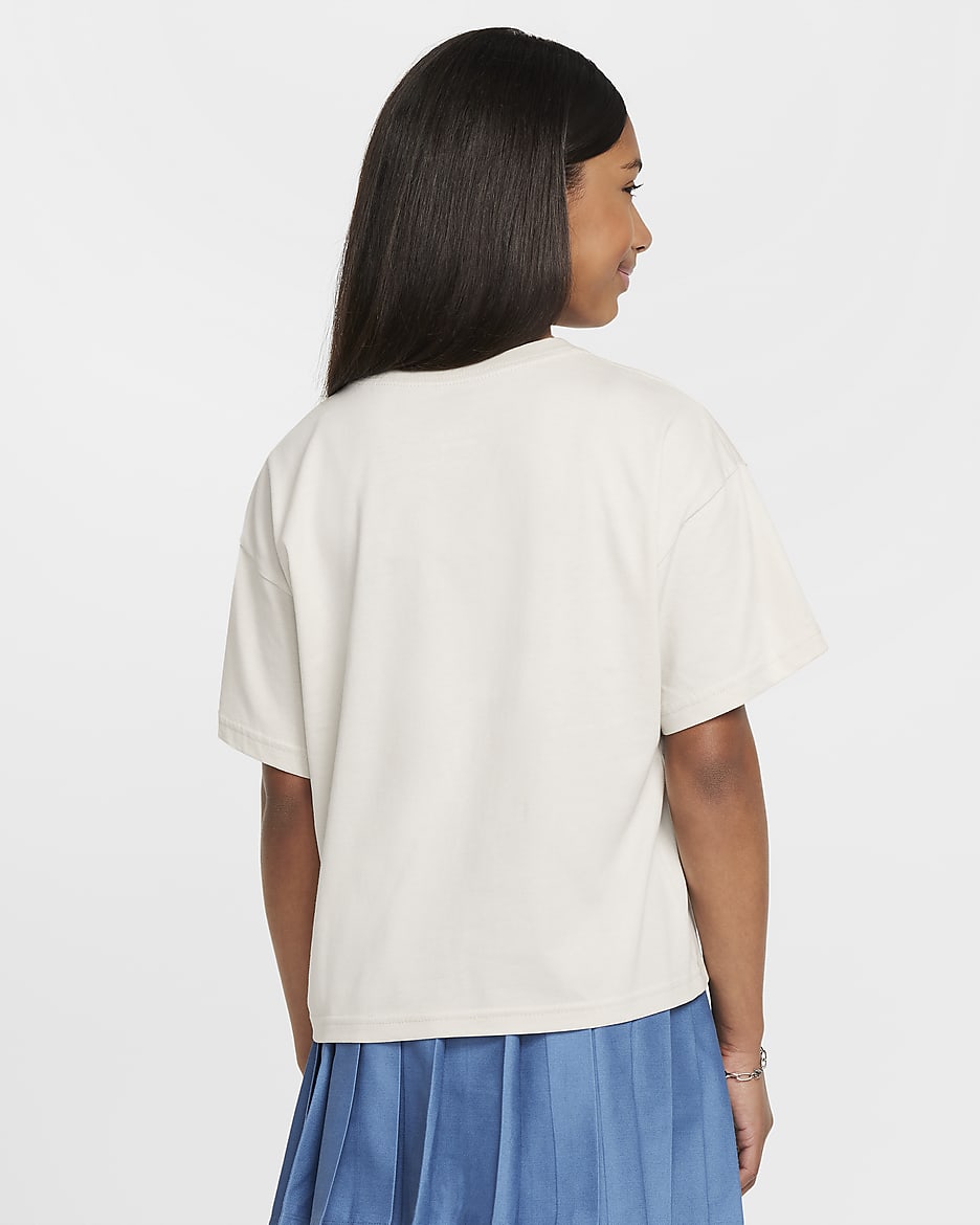 Nike Sportswear Girls' T-Shirt - Light Bone