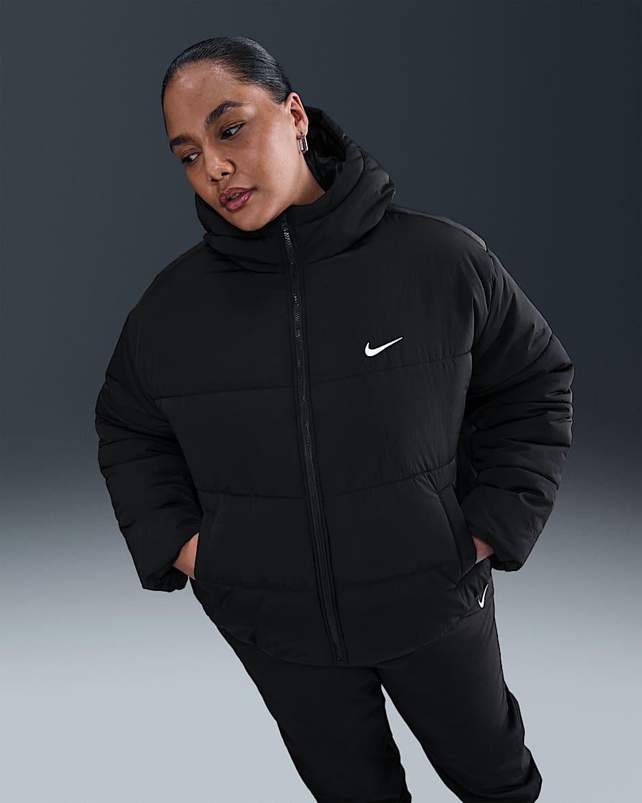 Nike Sportswear Classic Women's Therma-FIT Loose Shine Puffer (Plus Size) - Black/White