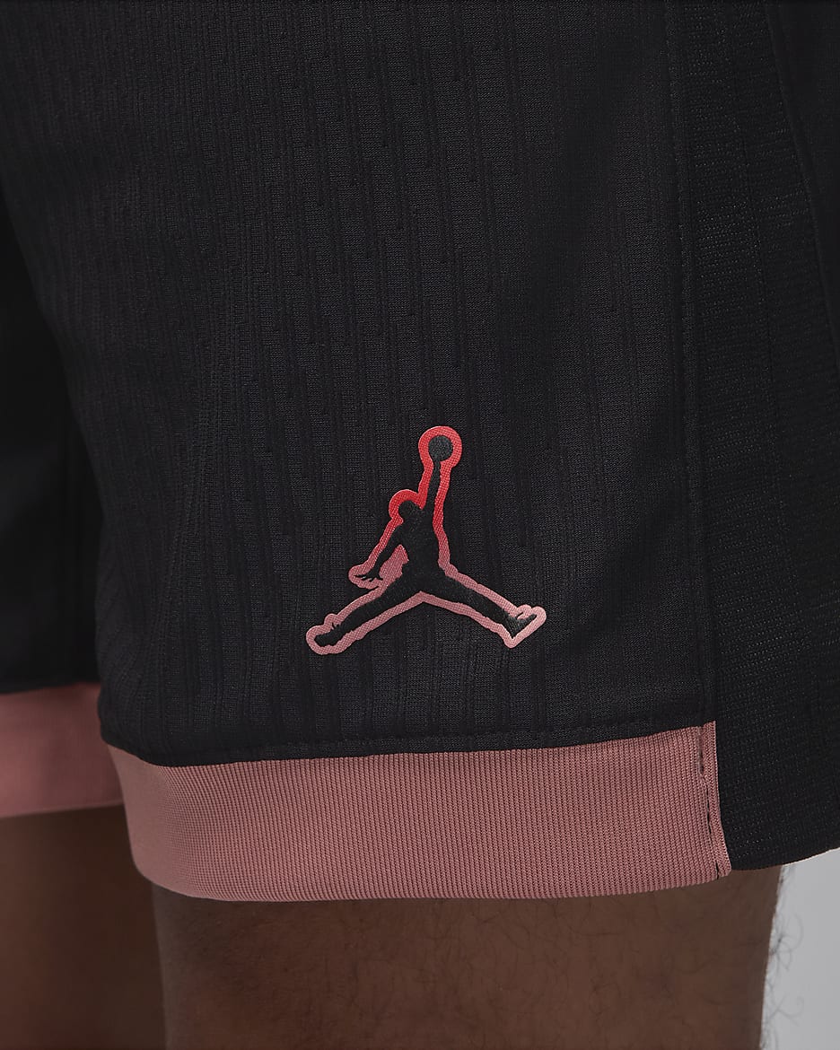 Paris Saint-Germain 2024/25 Match Third Jordan Dri-FIT ADV Authentic-fodboldshorts til mænd - sort/Rust Pink/Rust Pink