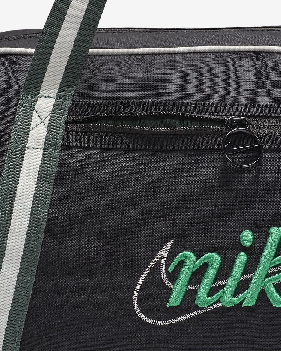 Nike Gym Club Training Bag (24L) - Black/Vintage Green/Stadium Green