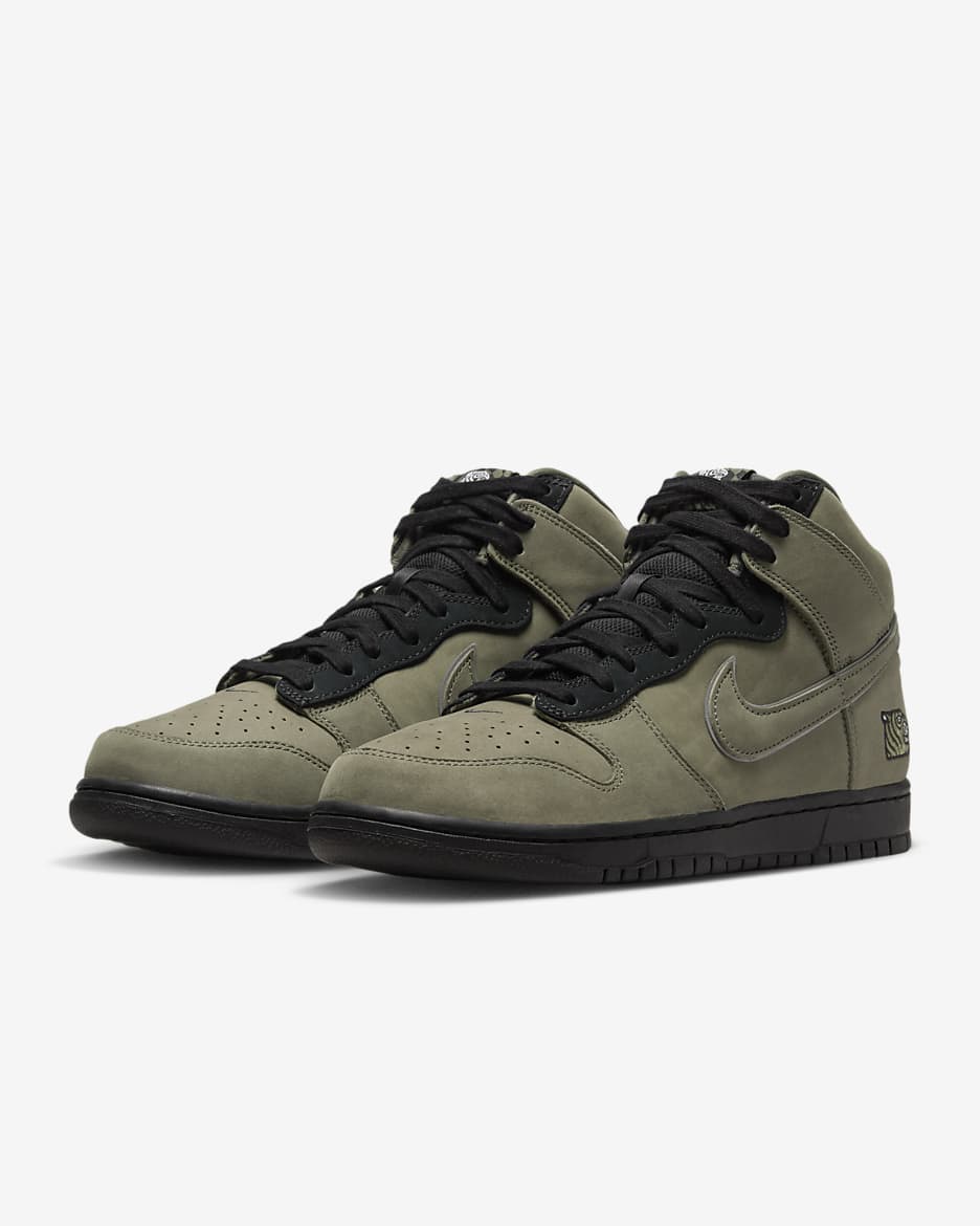 Nike Dunk High x SOULGOODS férficipő - Medium Olive/Fekete/Többszínű