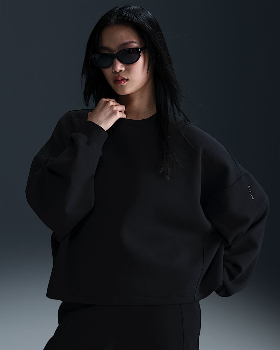 Nike 24.7 ImpossiblySoft Women's Dri-FIT Oversized Crew-Neck Top - Black/Dark Smoke Grey