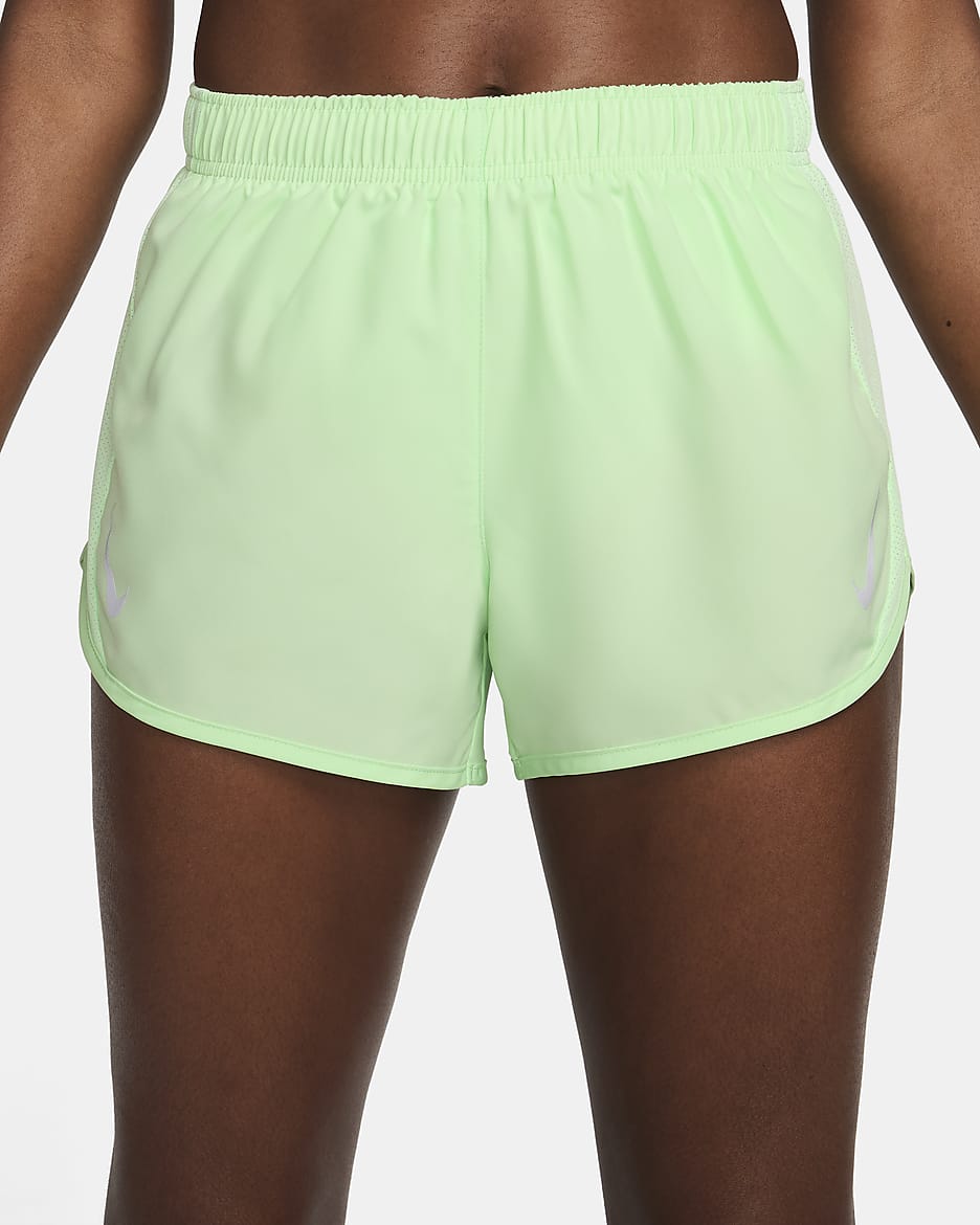 Nike Fast Tempo Dri-FIT hardloopshorts voor dames - Vapor Green