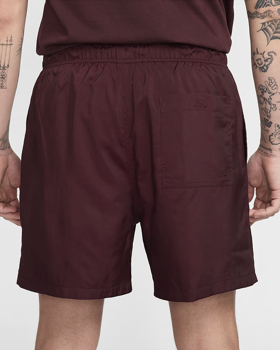 Shorts Flow in tessuto Nike Club – Uomo - Burgundy Crush/Bianco