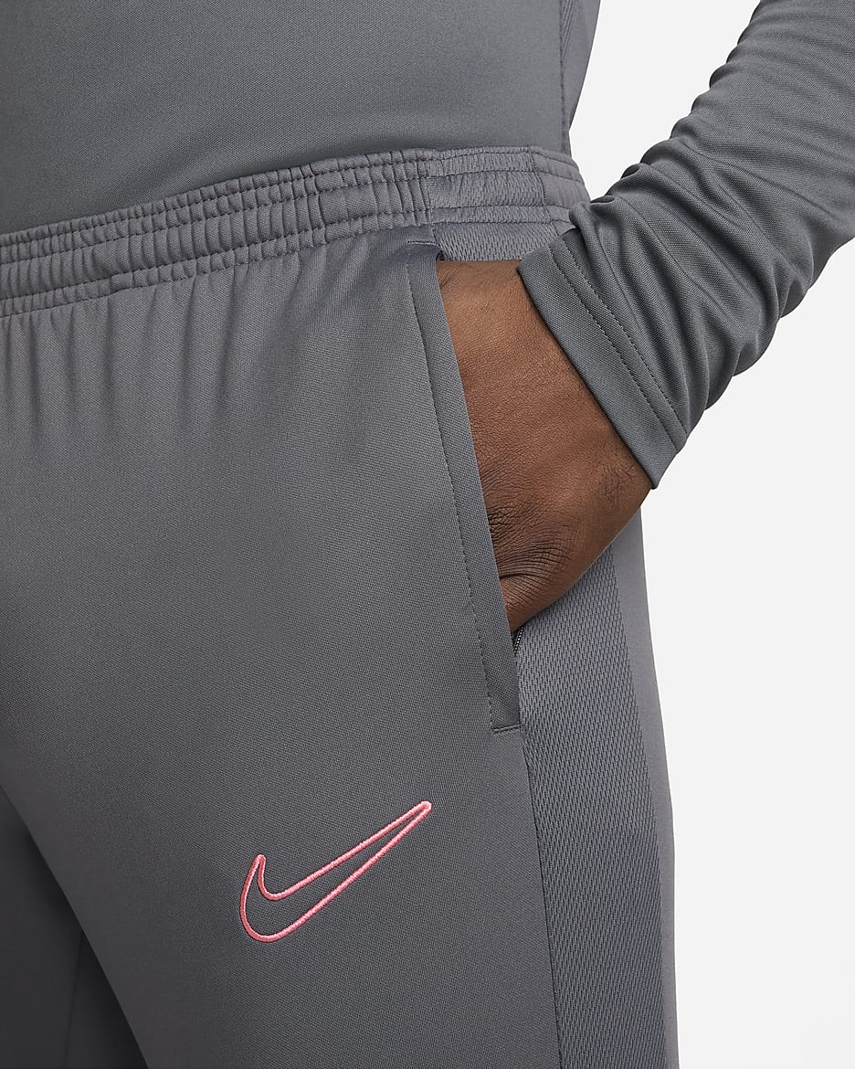 Pantalon de foot Nike Dri-FIT Academy pour homme - Iron Grey/Iron Grey/Iron Grey/Sunset Pulse