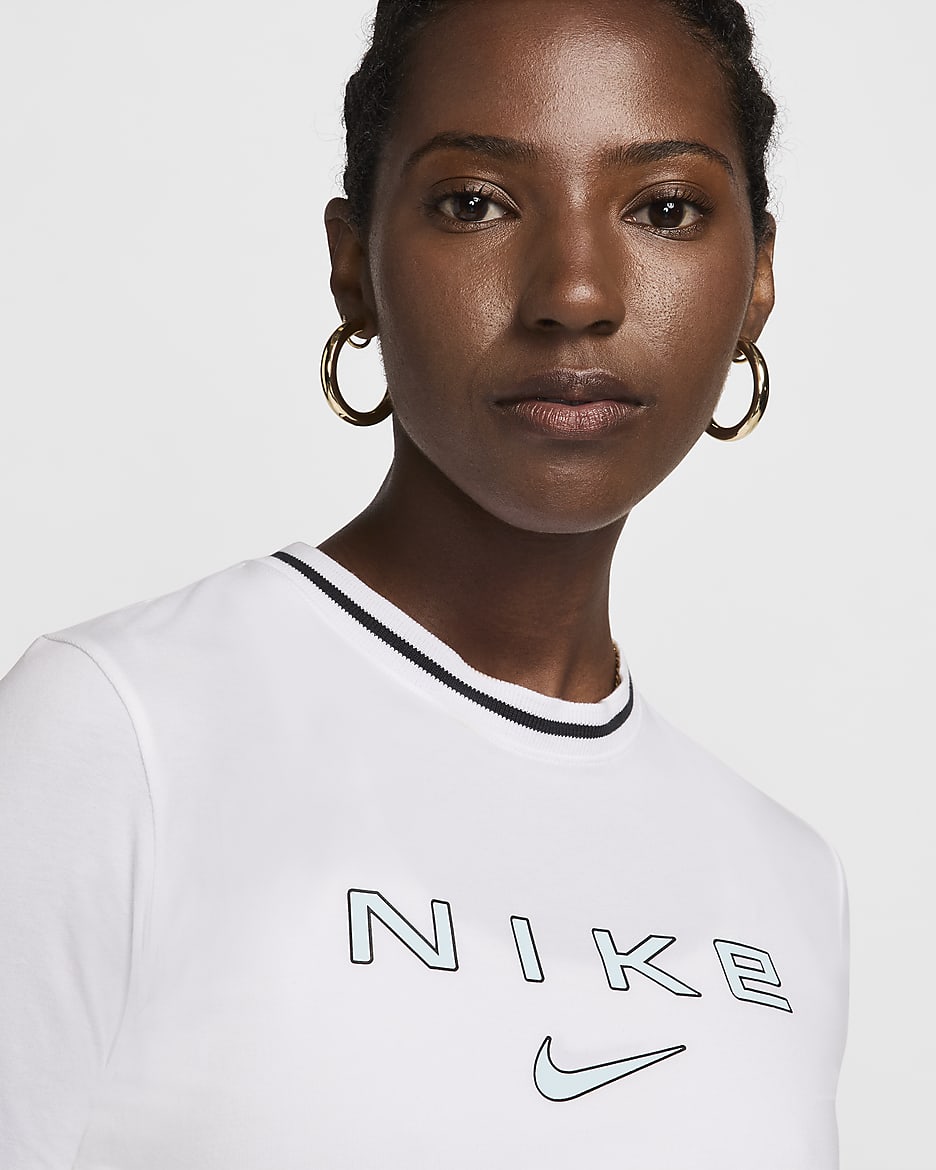 Nike Sportswear Chill Knit Women's Slim Long-Sleeve Cropped Graphic Tee ...