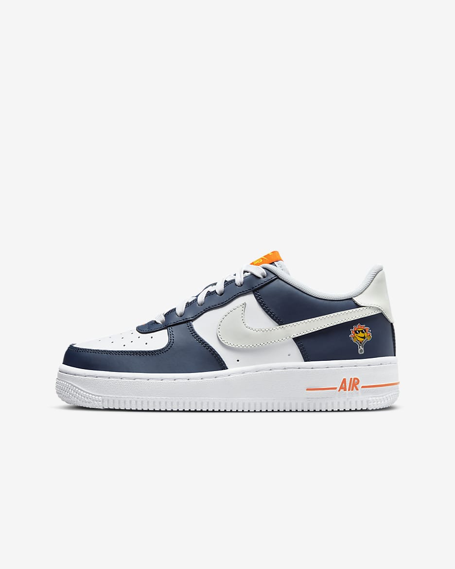 รองเท้าเด็กโต Nike Air Force 1 LV8 - Midnight Navy/Blue Tint/Safety Orange/ขาว