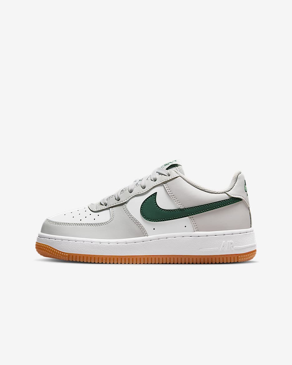 Chaussure Nike Air Force 1 pour ado - Photon Dust/Fir/Gum Medium Brown/Blanc