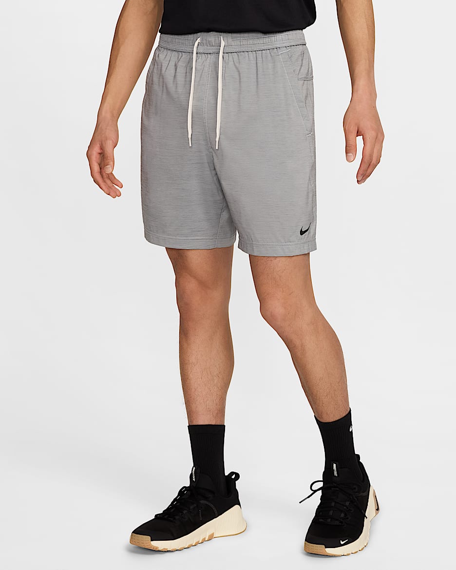 Nike Form Men's Dri-FIT 18cm (approx.) Unlined Versatile Shorts - Smoke Grey/Light Smoke Grey/Black