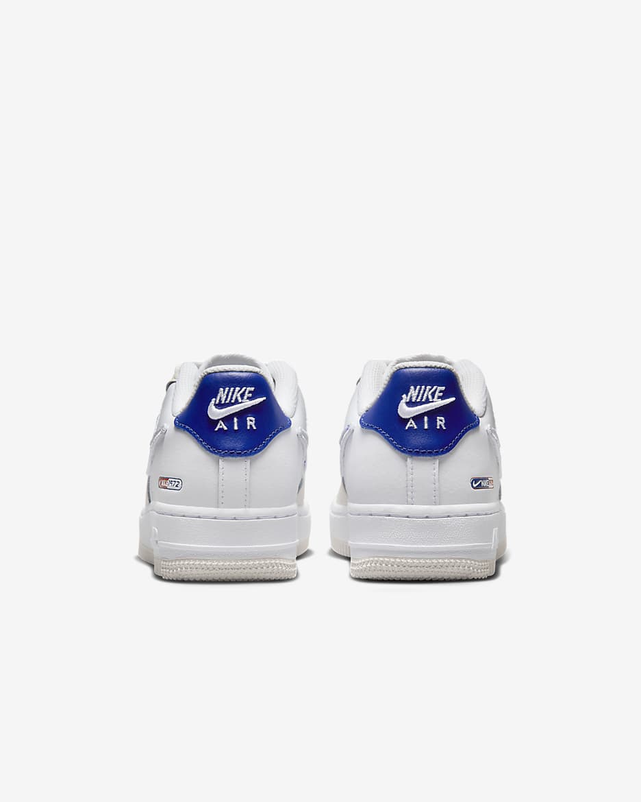 Boty Nike Air Force 1 LV8 pro větší děti - Bílá/Gym Red/Bílá/Deep Royal Blue