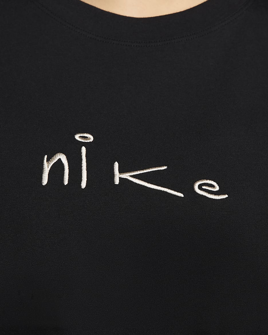 Nike Sportswear Women's T-Shirt - Black