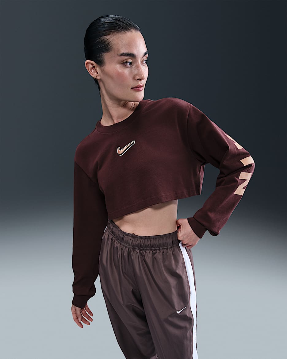 Nike Sportswear Women's Oversized Long-Sleeve Cropped T-Shirt - Burgundy Crush